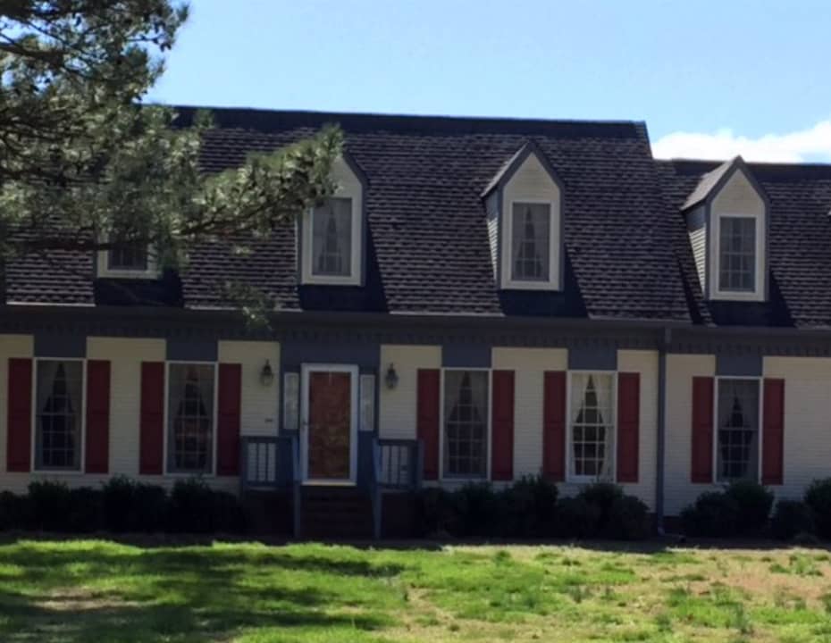 White Barn House Before_v2